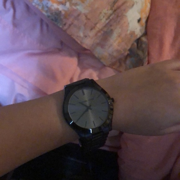 Michael kors watch for women - Picture 2 of 4